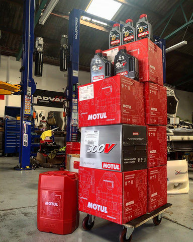 Motul, H-Tech 100 Plus 5W30 Synthetic Oil - Race Division